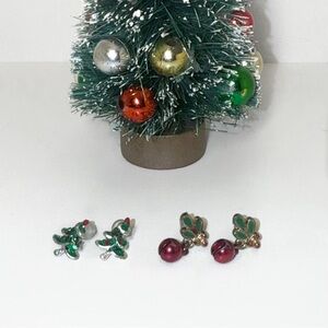 Small Christmas Earrings Set